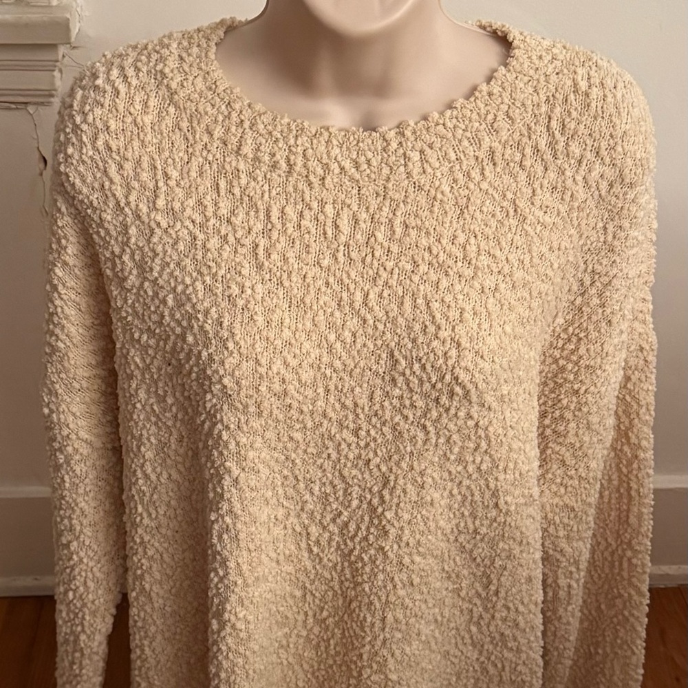 Textured Cream beige crewneck hi low Knit Sweater, size L cottagecore soft cozy